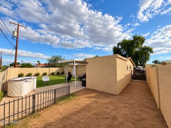 2802 W Meadowbrook Ave, Phoenix, AZ 85017