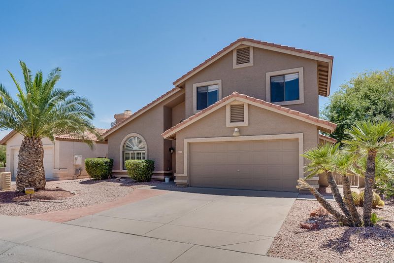 2805 E Rock Wren Rd, Phoenix, AZ 85048
