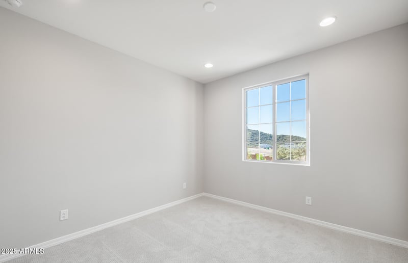 28057 72nd Ave, Peoria, AZ 85383