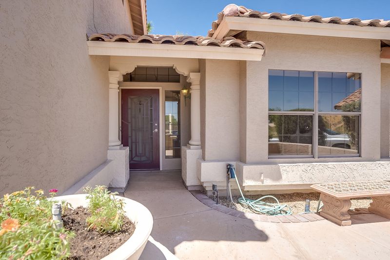 2806 E Rockledge Rd, Phoenix, AZ 85048