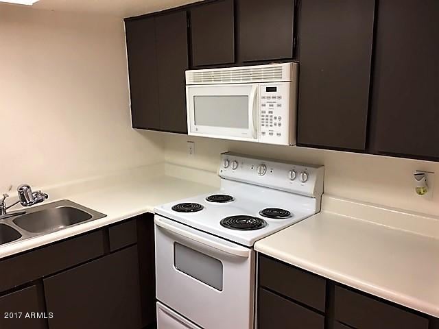 2806 N 43rd Ave #B, Phoenix, AZ 85009