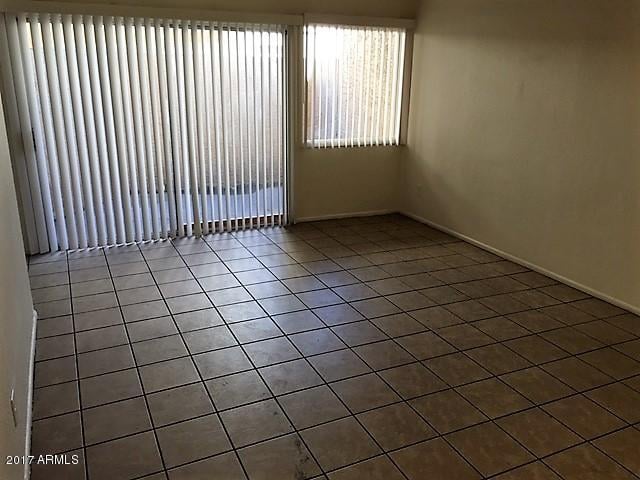 2806 N 43rd Ave #B, Phoenix, AZ 85009