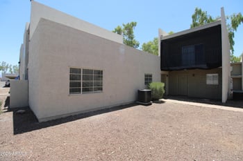 2807 Paradise Ln #Apt 102, Phoenix, AZ 85032