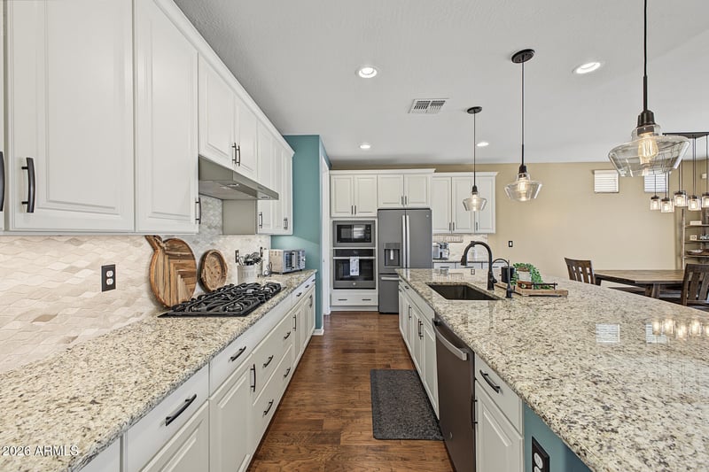 2807 W Blue River Dr, San Tan Valley, AZ 85144