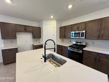 2808 E Mecklenburg Way, San Tan Valley, AZ 85143