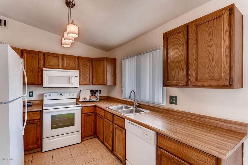2808 N 59th Ln, Phoenix, AZ 85035