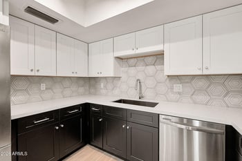 2808 61st St, Scottsdale, AZ 85257