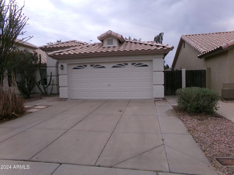 2809 E Pontiac Dr, Phoenix, AZ 85050