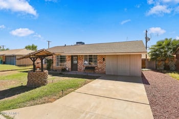 2809 W Lawrence Rd, Phoenix, AZ 85017