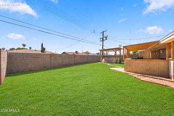 2809 W Lawrence Rd, Phoenix, AZ 85017