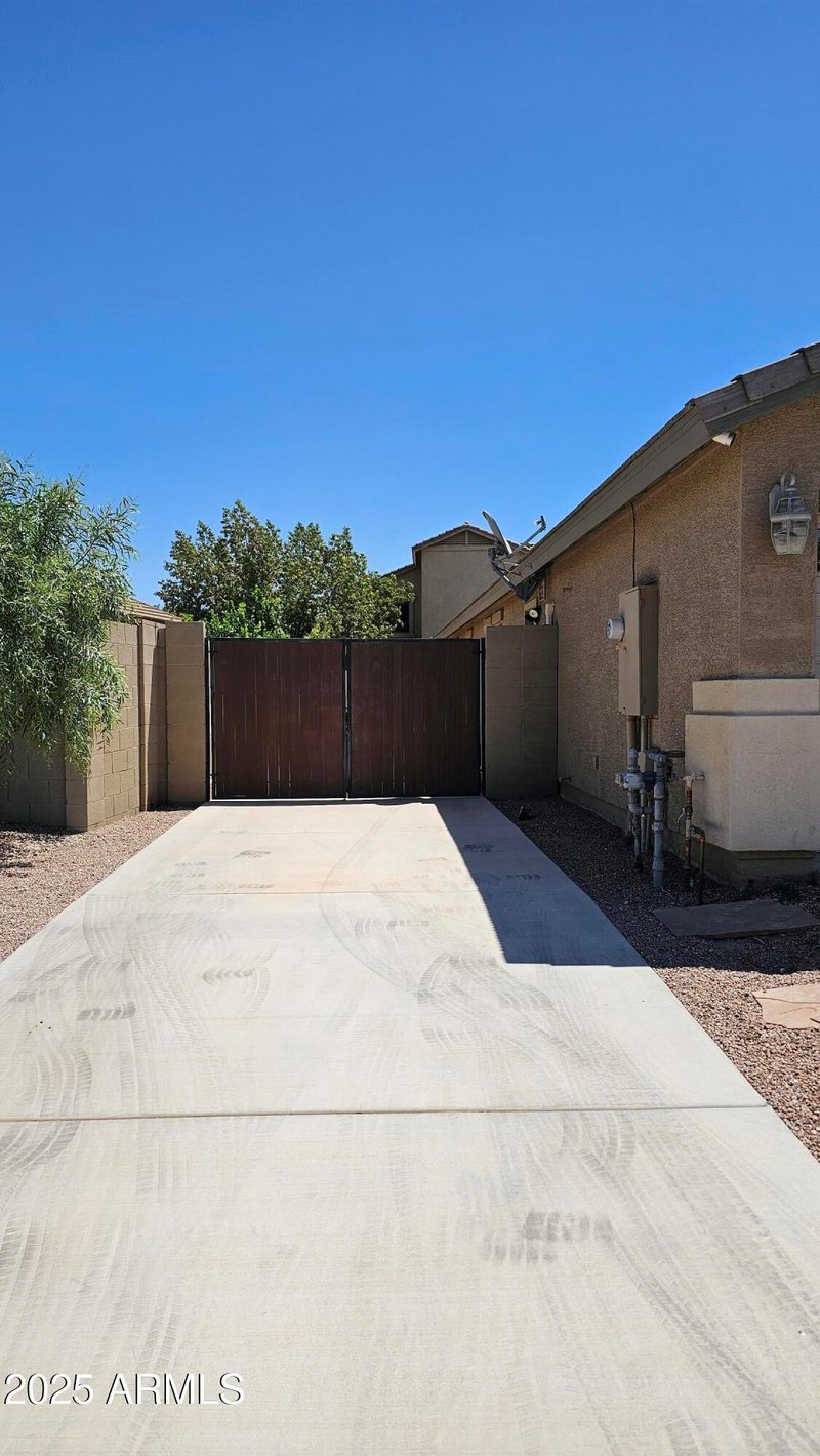 28093 Pasture Canyon Dr, San Tan Valley, AZ 85143