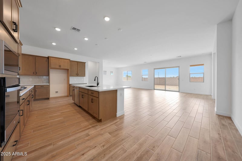 281 Flax Dr, San Tan Valley, AZ 85140