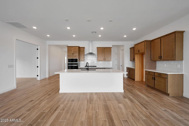 281 Flax Dr, San Tan Valley, AZ 85140