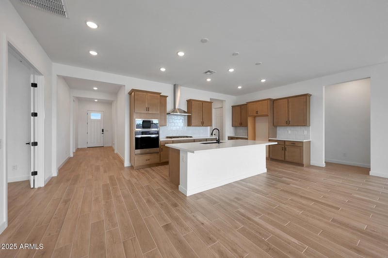 281 Flax Dr, San Tan Valley, AZ 85140