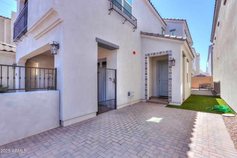 281 Shamrock Dr, Chandler, AZ 85286