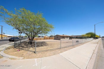 2810 E Roeser Rd, Phoenix, AZ 85040