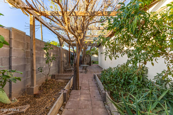 2810 San Miguel Ave, Phoenix, AZ 85017