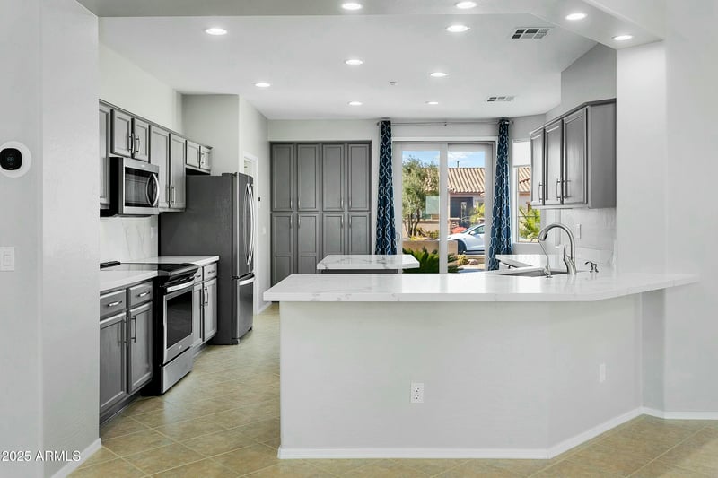 28107 123rd Ln, Peoria, AZ 85383