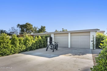 2811 E Corrine Dr, Phoenix, AZ 85032