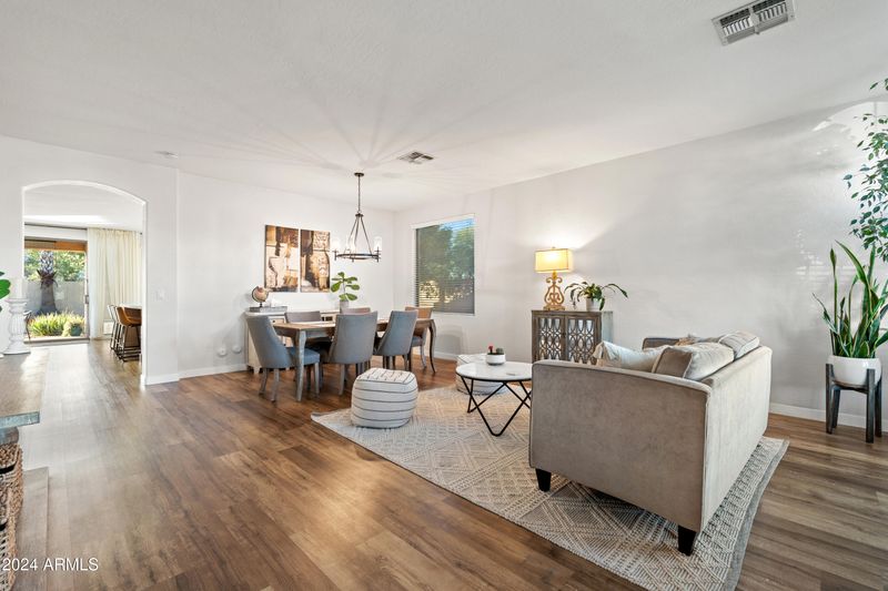 2811 E Riviera Pl, Chandler, AZ 85249