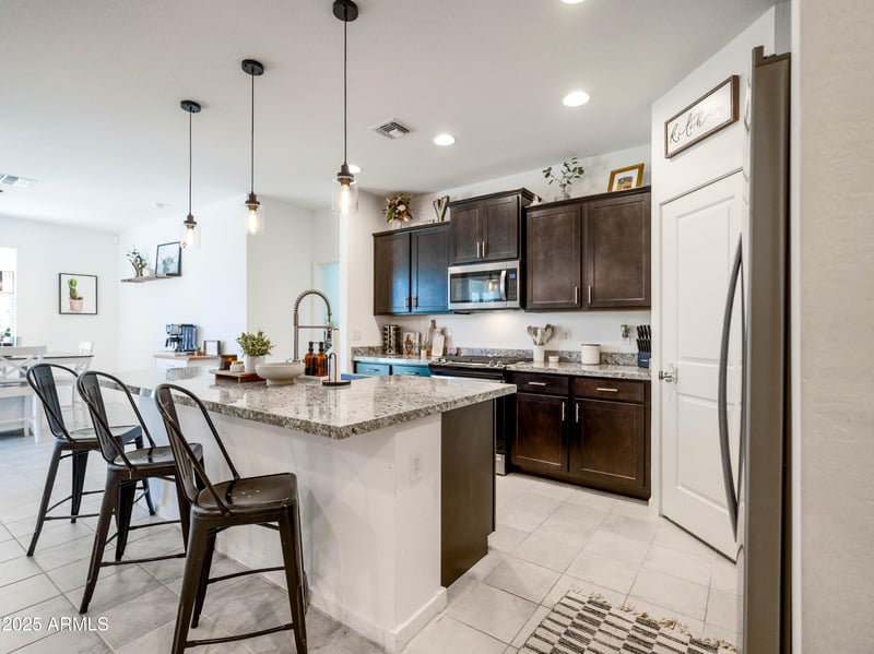 2811 James Ave, San Tan Valley, AZ 85143