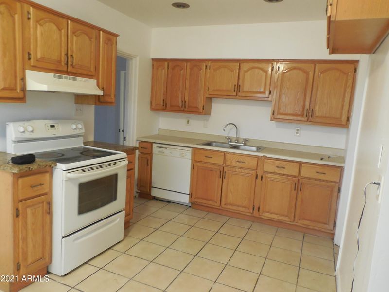 2811 W Cavalier Dr, Phoenix, AZ 85017