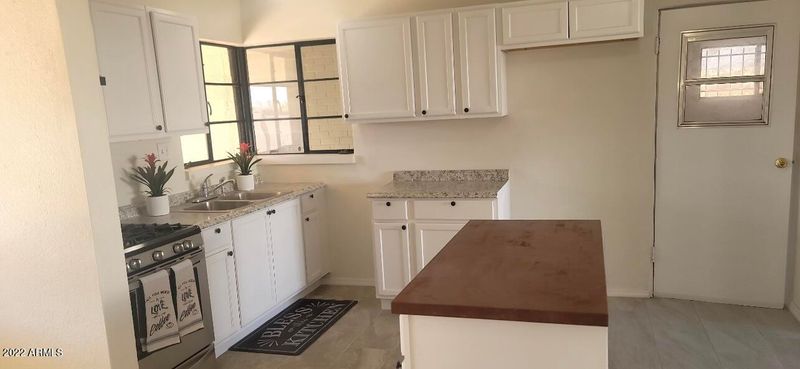 2811 W Palm Ln, Phoenix, AZ 85009