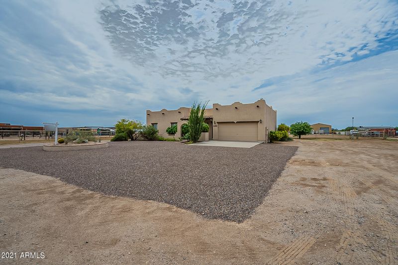 28110 N Holly Rd, San Tan Valley, AZ 85143