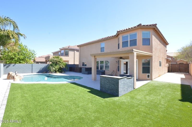 2812 Sunshine Butte Dr, San Tan Valley, AZ 85144