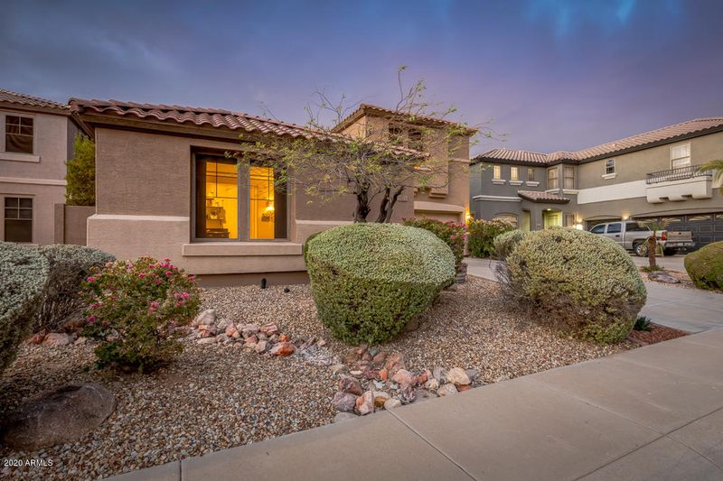 2812 W Glenhaven Dr, Phoenix, AZ 85045