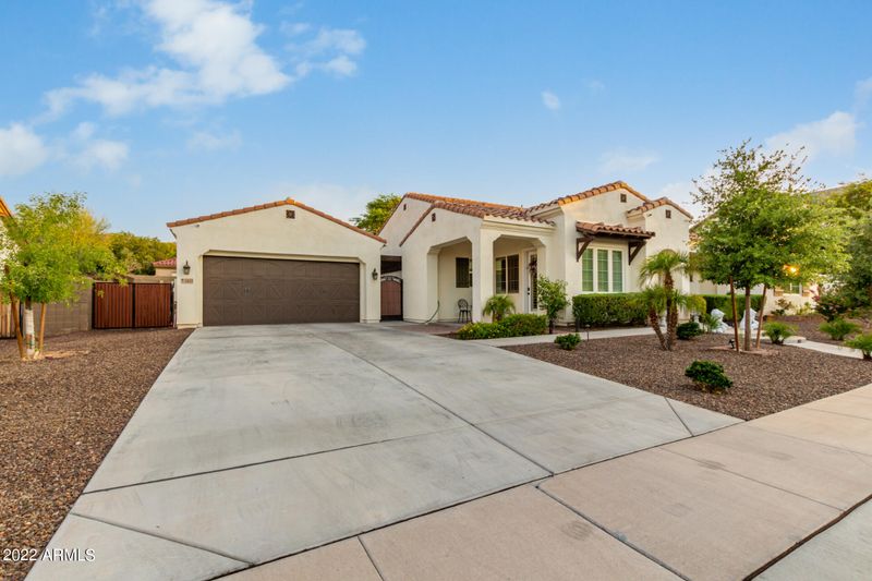 2813 E Harwell Rd, Phoenix, AZ 85042