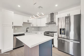 2813 Greenfield Rd, Phoenix, AZ 85006