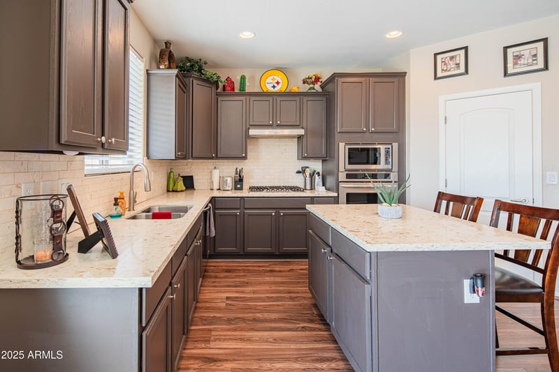 28136 90th Ln, Peoria, AZ 85383
