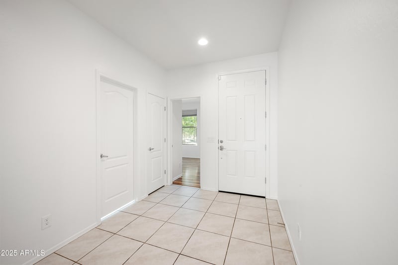 2814 Apollo Rd, Phoenix, AZ 85041