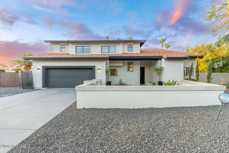 2814 Evans Dr, Phoenix, AZ 85032