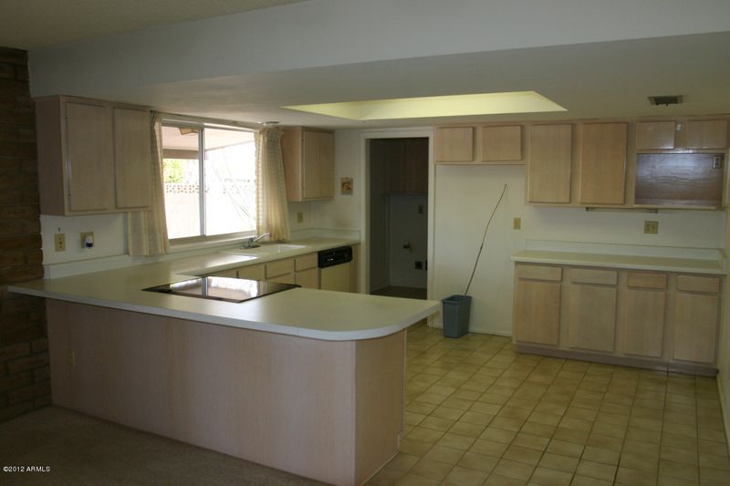 2814 E Lupine Ave, Phoenix, AZ 85028
