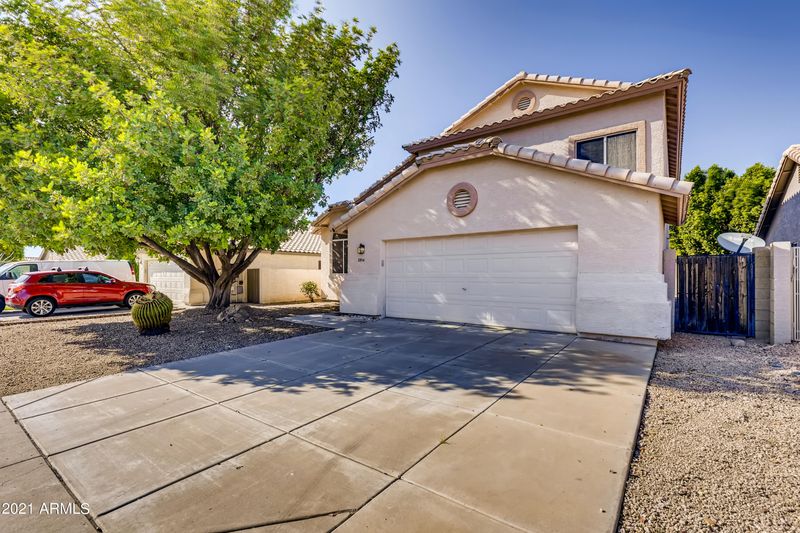2814 E Pontiac Dr, Phoenix, AZ 85050