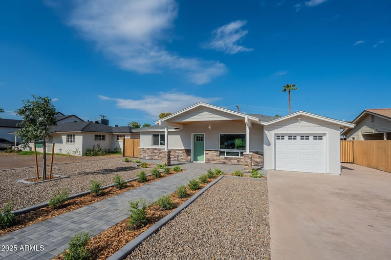 2814 N 51st St, Phoenix, AZ 85008