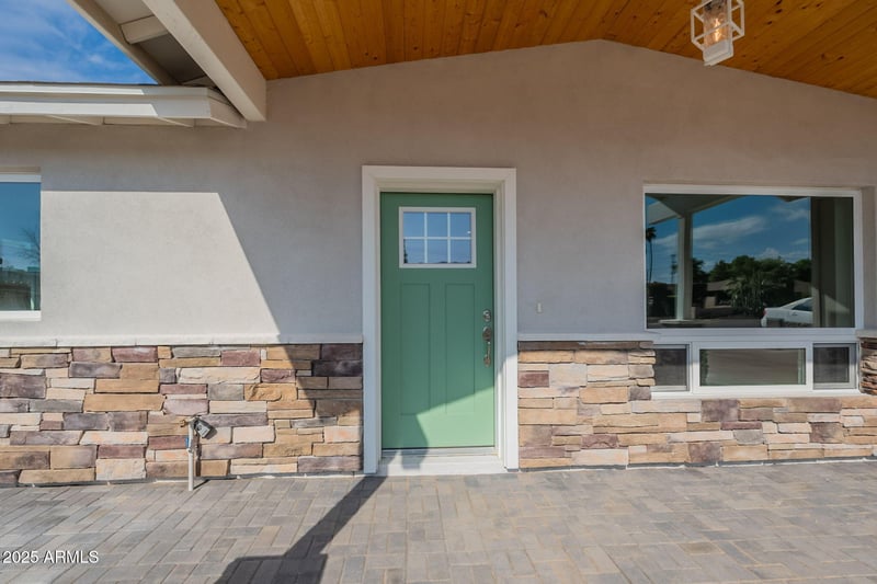 2814 N 51st St, Phoenix, AZ 85008