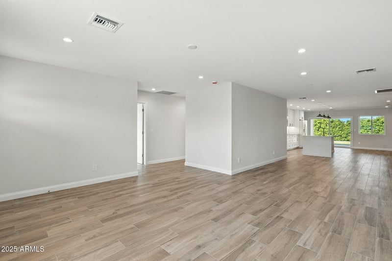 2814 N 51st St, Phoenix, AZ 85008