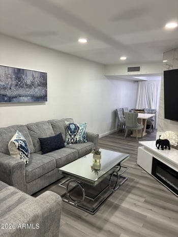 2815 52nd St #3, Phoenix, AZ 85008