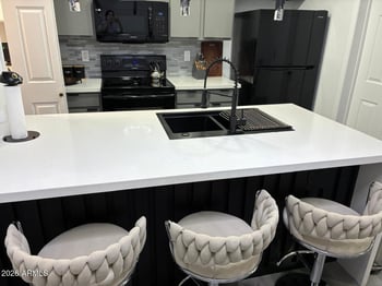 2815 52nd St #3, Phoenix, AZ 85008