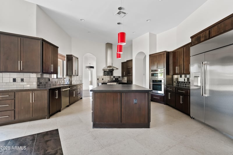 2815 Arrowhead Trl, Gilbert, AZ 85297