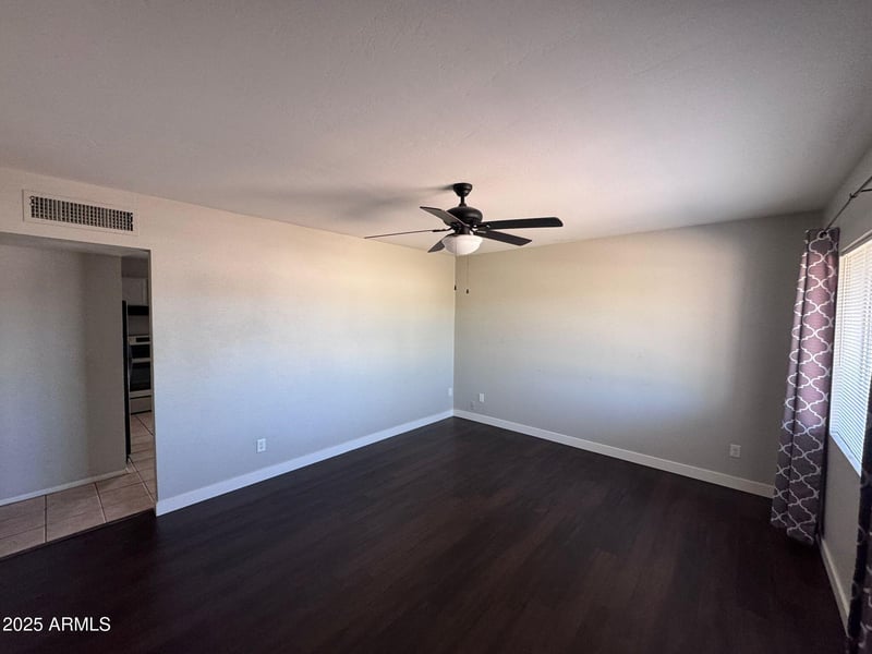 2815 Banff Ln, Phoenix, AZ 85053