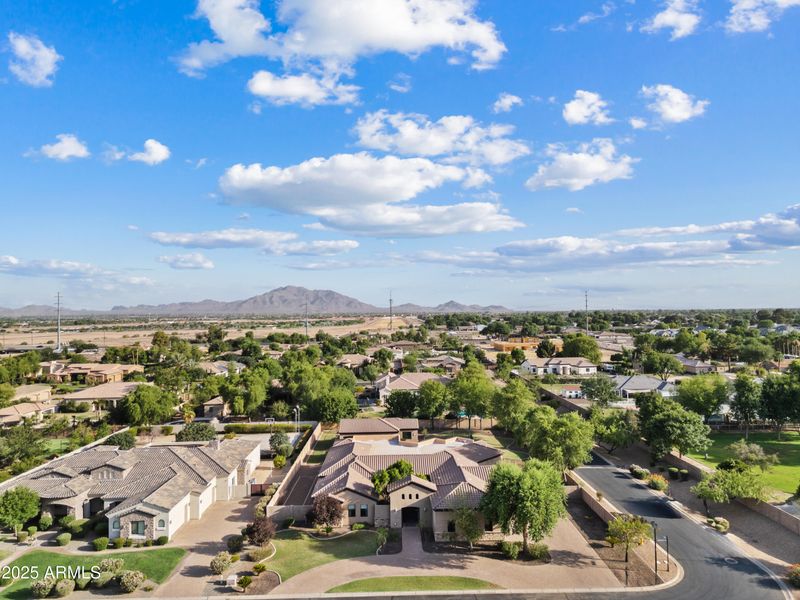 2815 E Arrowhead Trl, Gilbert, AZ 85297