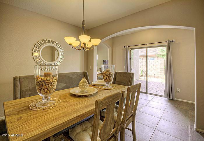 2815 E Quiet Hollow Ln, Phoenix, AZ 85024