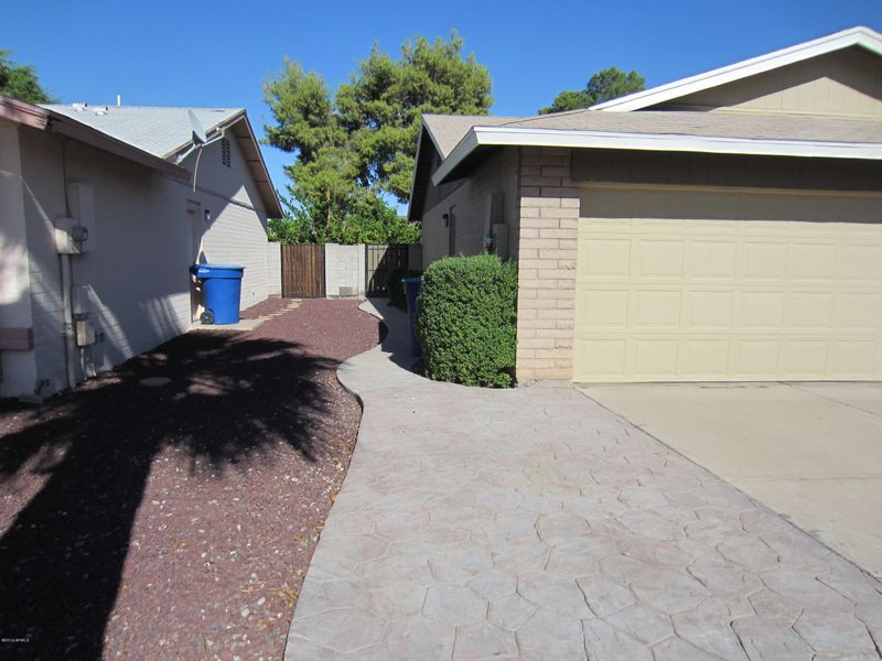 2815 N Central Dr, Chandler, AZ 85224