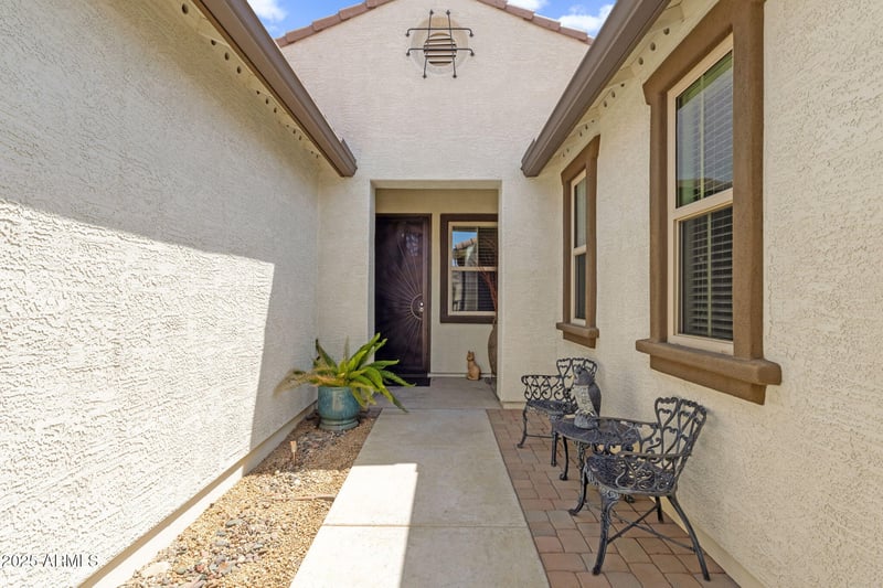 2815 Russell St, Mesa, AZ 85213