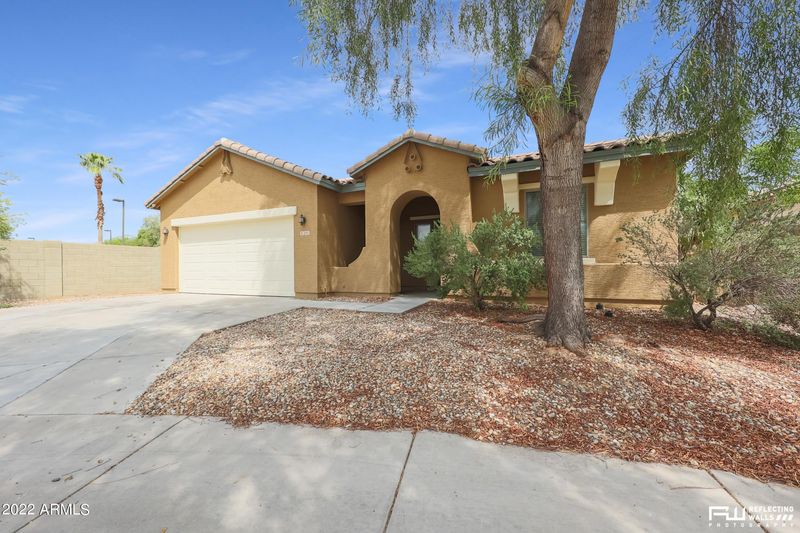 2815 S 74th Dr, Phoenix, AZ 85043