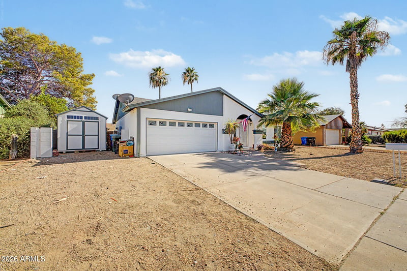 2815 W Villa Rita Dr, Phoenix, AZ 85053